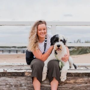 Meet your Posher, Claire